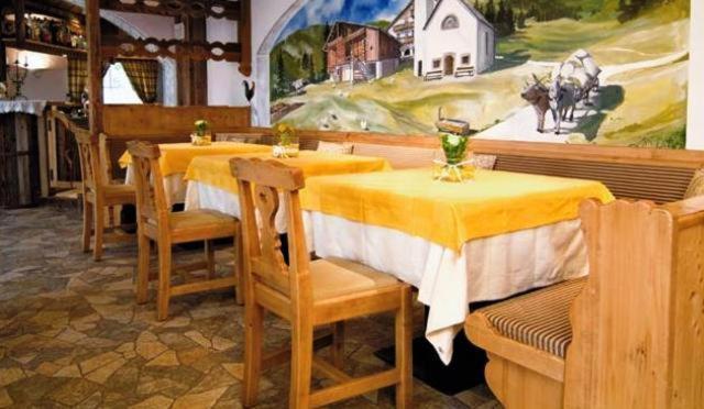Hotel Madonnina Resort And Wellness Soraga Dış mekan fotoğraf