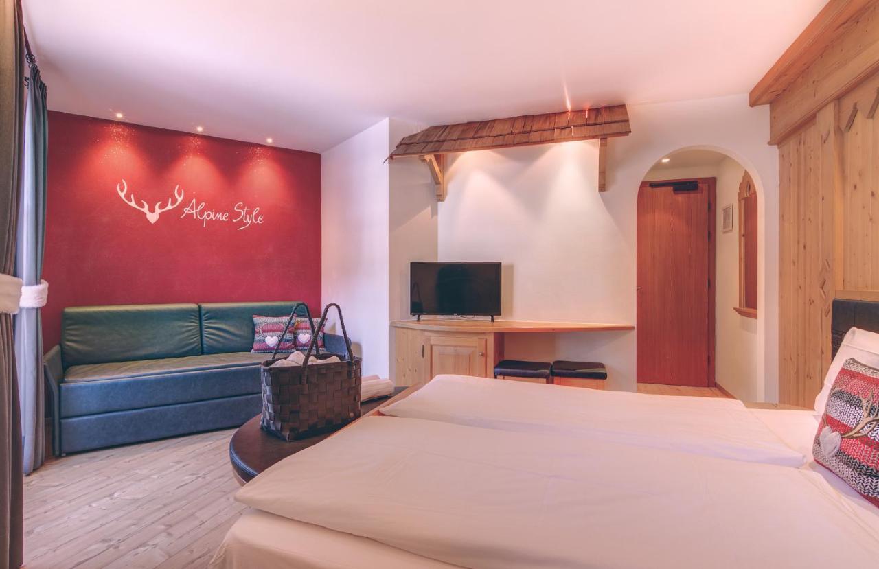 Hotel Madonnina Resort And Wellness Soraga Dış mekan fotoğraf