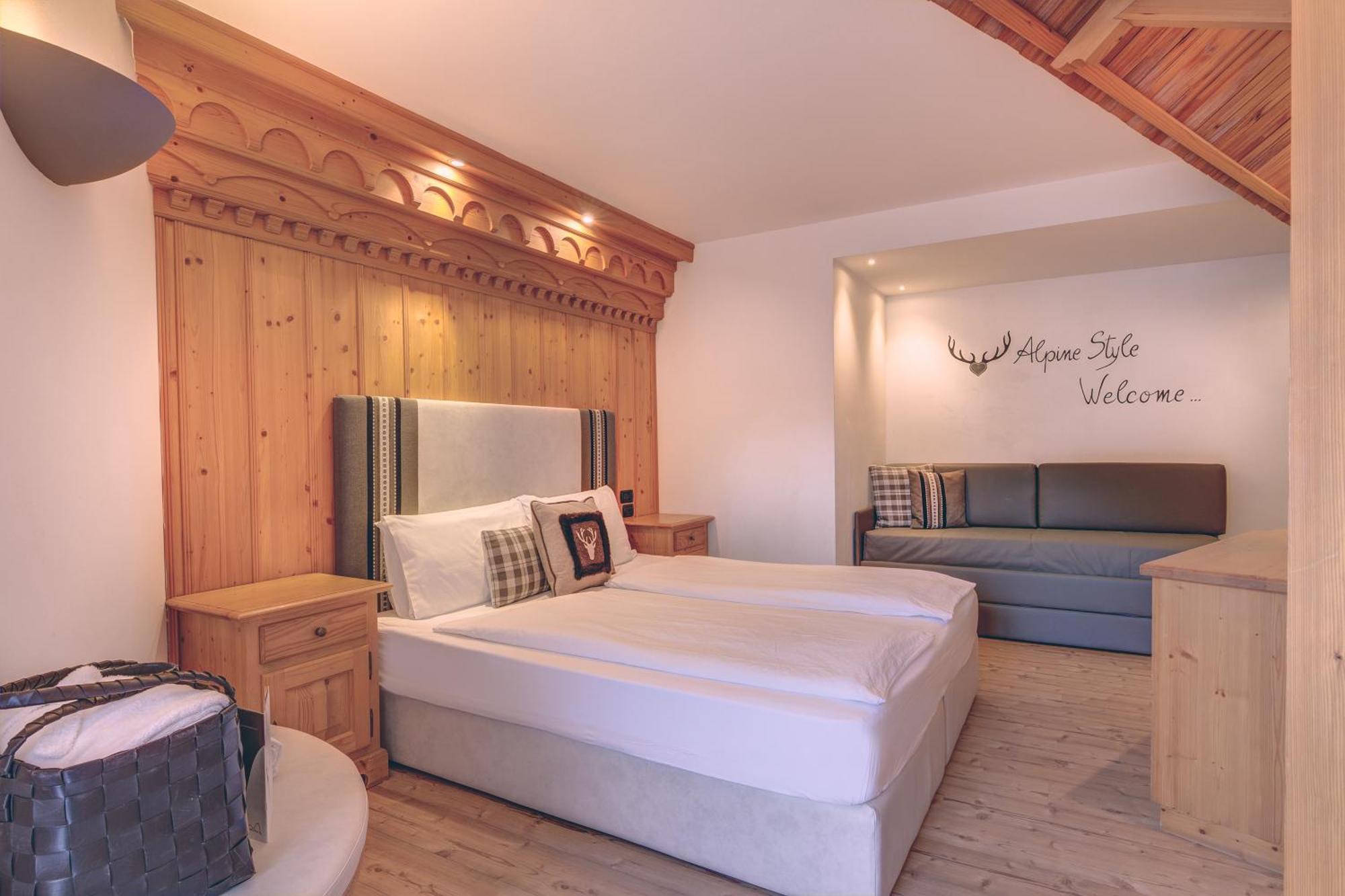 Hotel Madonnina Resort And Wellness Soraga Dış mekan fotoğraf